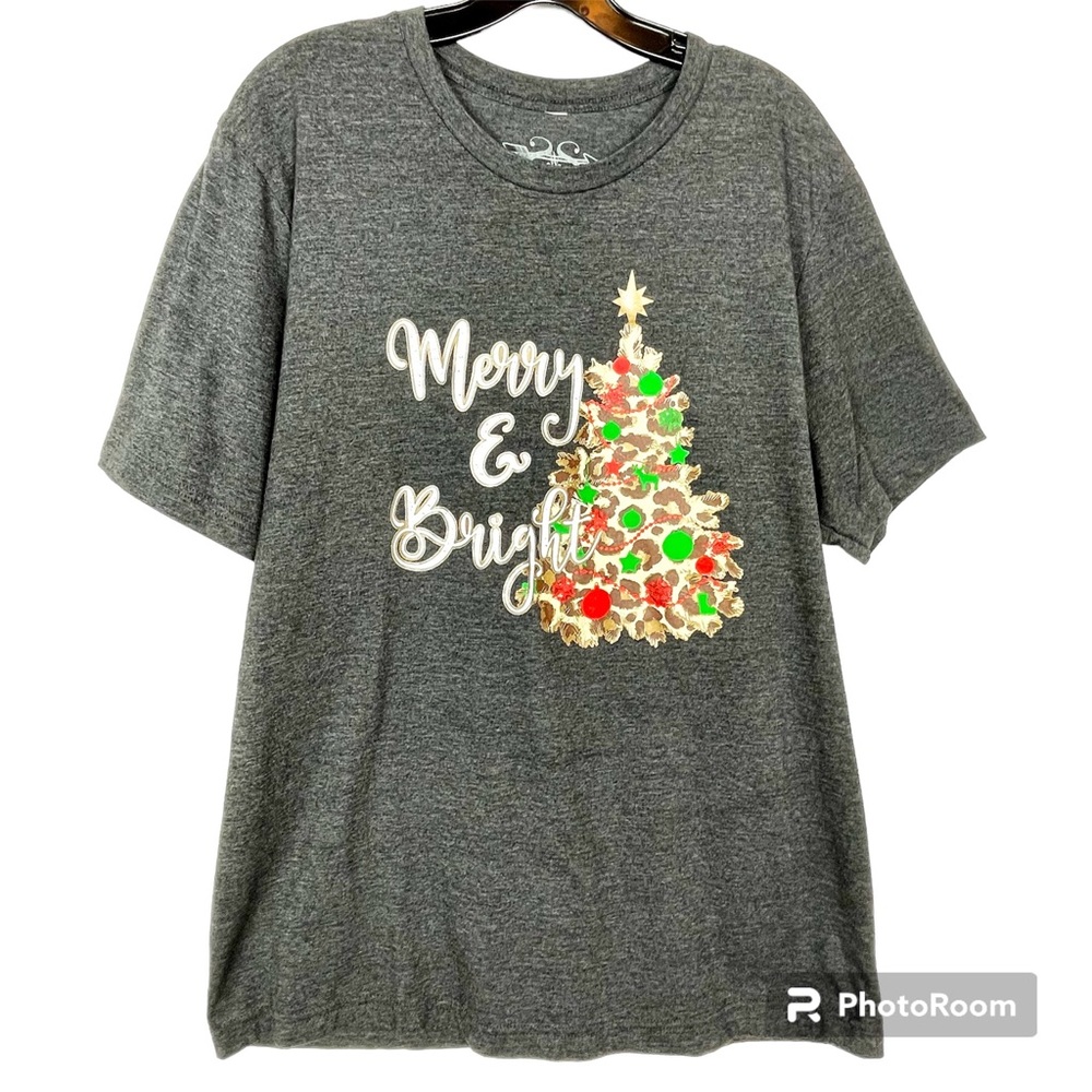 Spirit with Style Size XL Merry and Bright Leopard Christmas Tree T-Shirt